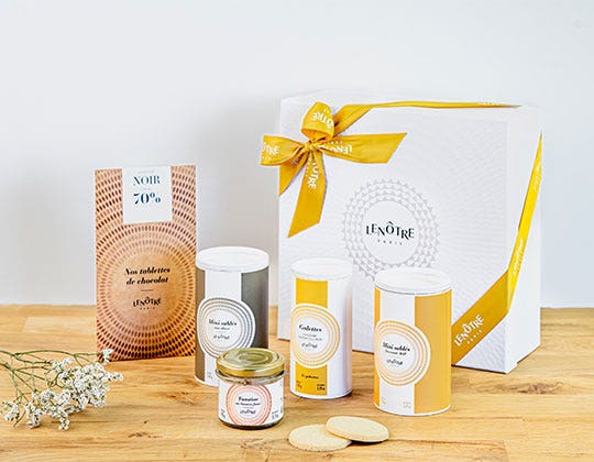 Noel au Chalet, cadeau de noel, pére noel, repas de noel, fêtes de fin d'année Noel au Chalet, cadeau de noel, pére noel, repas de noel, fêtes de fin d'année