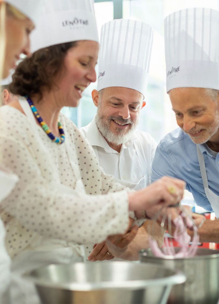 Organiser une journée teambuilding pour votre entreprise - cours de cuisine teambuilding et location de salle de réunion